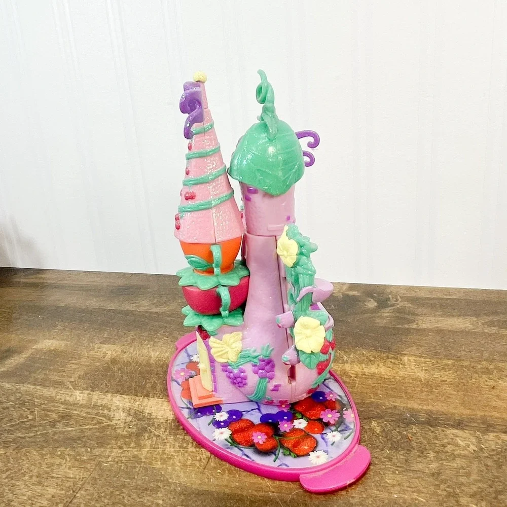 RARE Vintage‎ 1997 Trendmasters  Starcastle Teacup Berry Tea Castle ~ INCOMPLETE